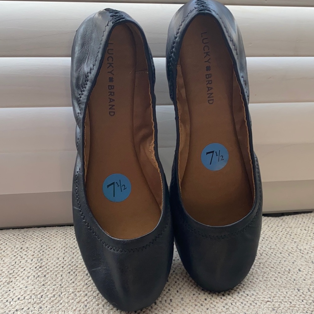 Lucky Brand ballet style comfy flats